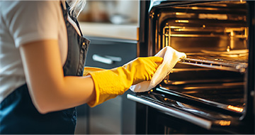 How Much Does Oven Cleaning Cost in St Clair?