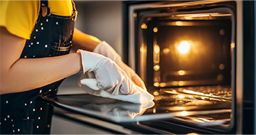 What’s Included in Your Oven Clean