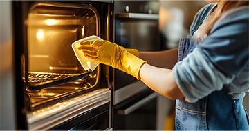Inside Our Professional Oven Cleaning Service