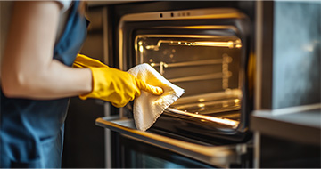 What Happens During Your Oven Cleaning Appointment