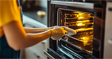 Why Choose Our Oven Cleaners in St Kilda