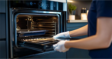 How We Clean Ovens in Wakari – Our Proven Process
