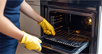 What’s Included in Our Oven Cleaning Process