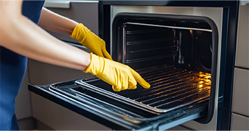 What’s Included in Our Oven Cleaning Process